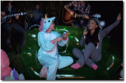Miley and Ariana sing Dont Dream It's Over